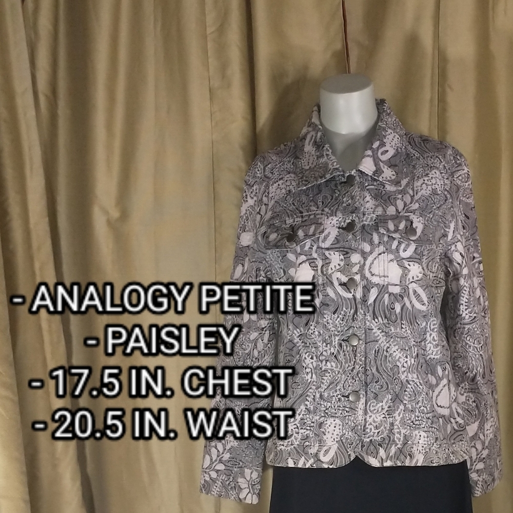 Analogy Petites Gray Paisley Denim Jacket. Petite Size Large.